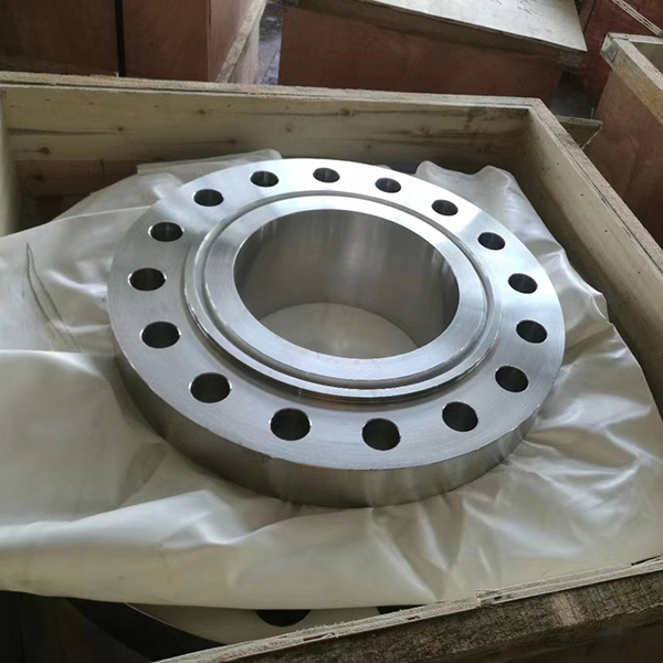 Composite Flange -Surfacing Forming packaging